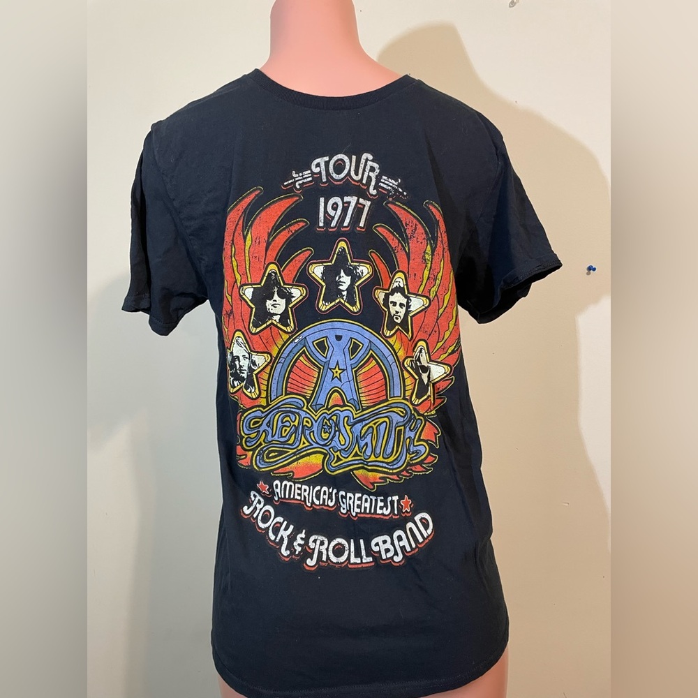 Aerosmith Tour 1977 tshirt Americas Greatest Rock N Roll Band Adult Medium black
